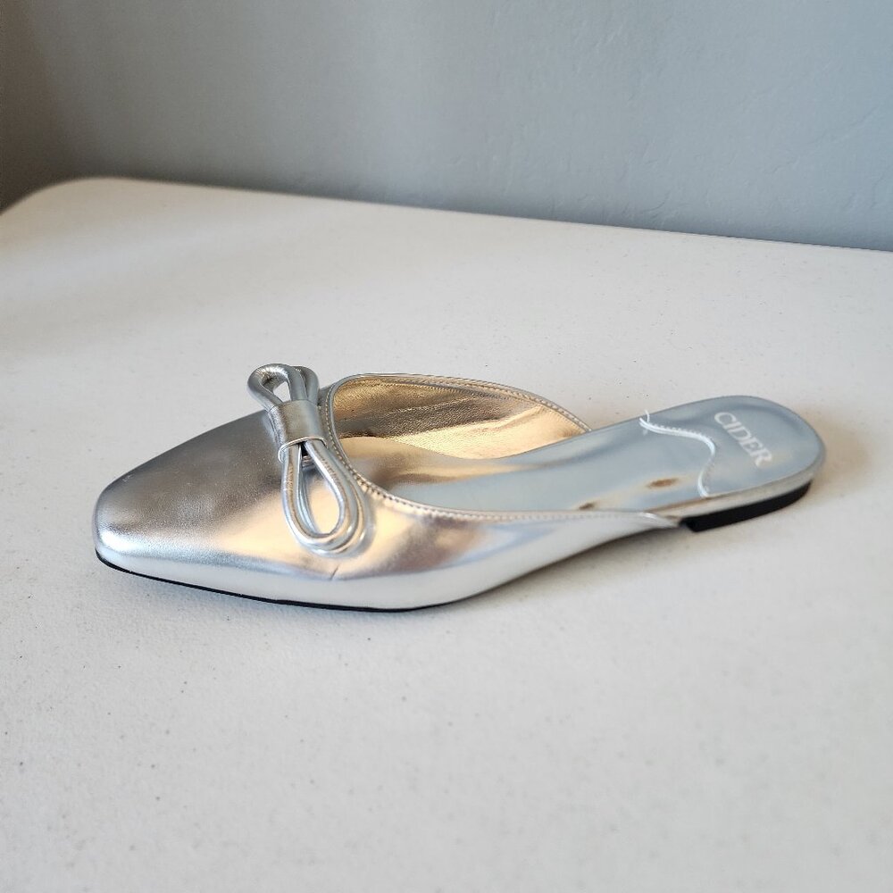 Silver Mules "NEW" - Picture 11 of 16